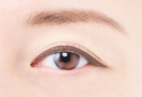 ラブ・ライナー リキッドアイライナーR5　